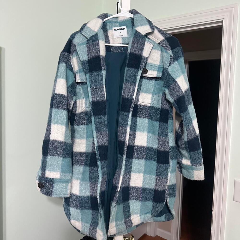 Old navy blue white